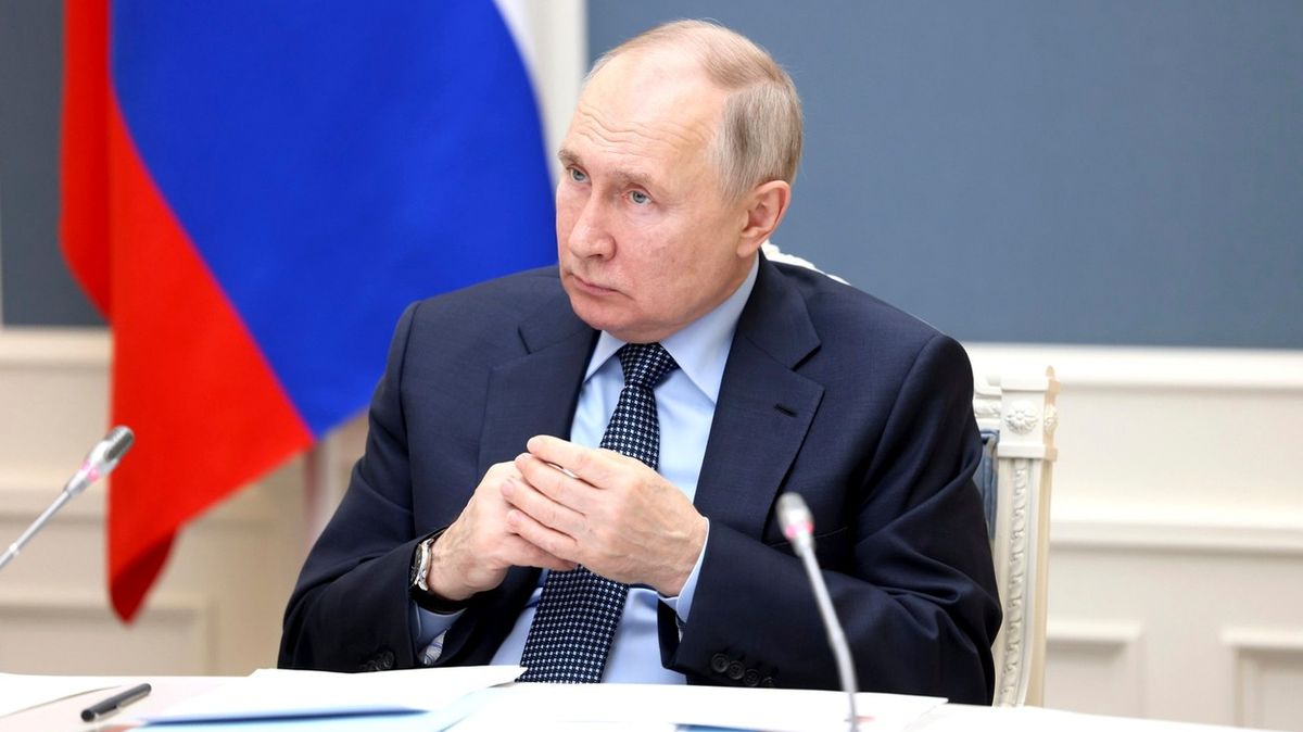 Rusko po sankcích nezkolabovalo. Tvrdý úder zasadí svět Putinovi až letos